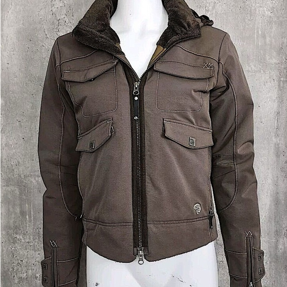 Mountain Hardwear Jacket 🧥